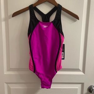 Speedo girl’s one piece swimsuit